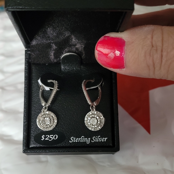 Geniune Diamond leverback earrings   full quarter caret ss NWT - Picture 3 of 17